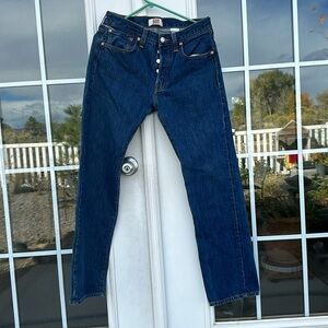 Men’s straight leg button fly 501 Levi’s 31x32